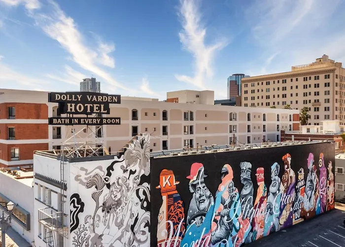 The Varden - A Self-Service Micro Hotel Long Beach