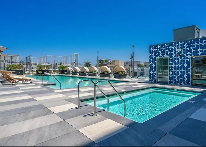 Level Long Beach - East Village